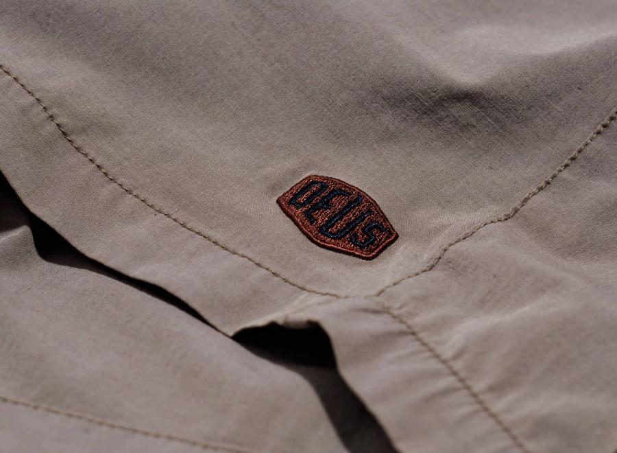 Deus Ex Machina Sandbar Plain Tobacco - Deus Ex Machina