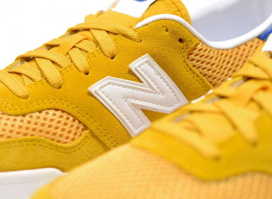 New Balance CRT300B2 Golden - New Balance