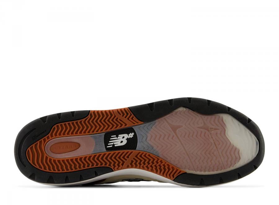 New Balance UN933ONE - New Balance