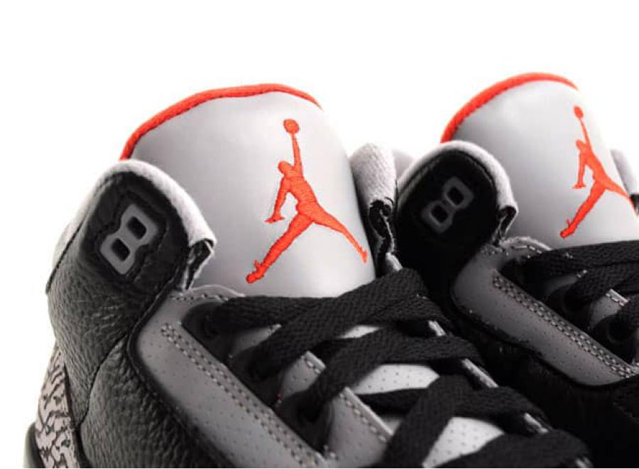 NIKE AIR JORDAN 3 RETRO BLACK / VARSITY RED / CEMENT - Nike