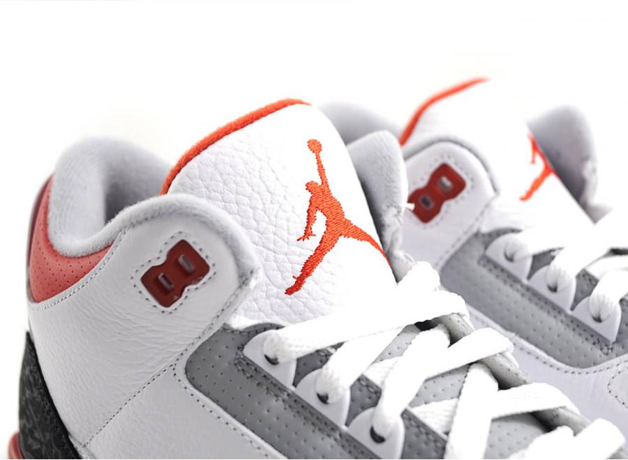 Nike Air Jordan 3 Retro White / Fire Red - Nike