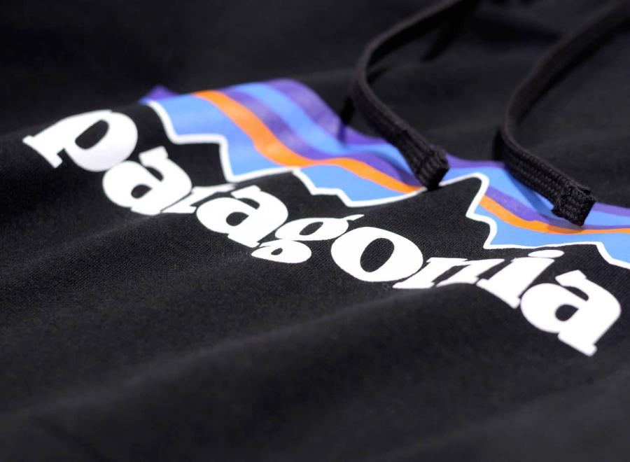 Patagonia P6 Logo Uprisal Hoody Black - Patagonia