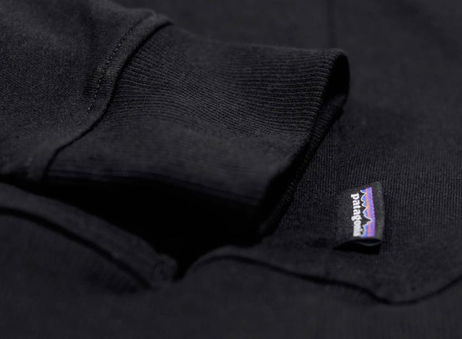 Patagonia P6 Logo Uprisal Hoody Black - Patagonia