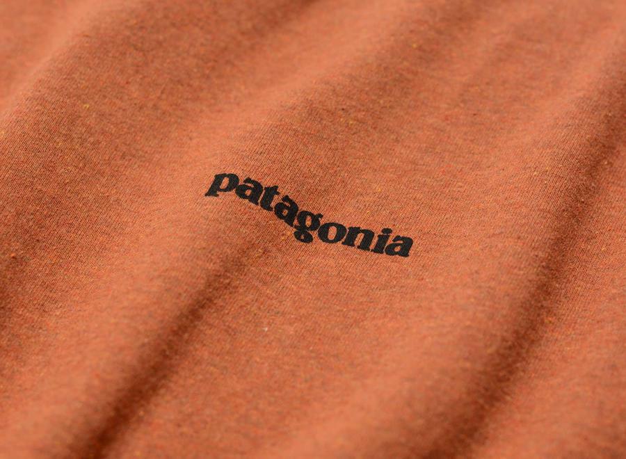 Patagonia P6 Logo Responsibili Tee Quartz Coral - Patagonia